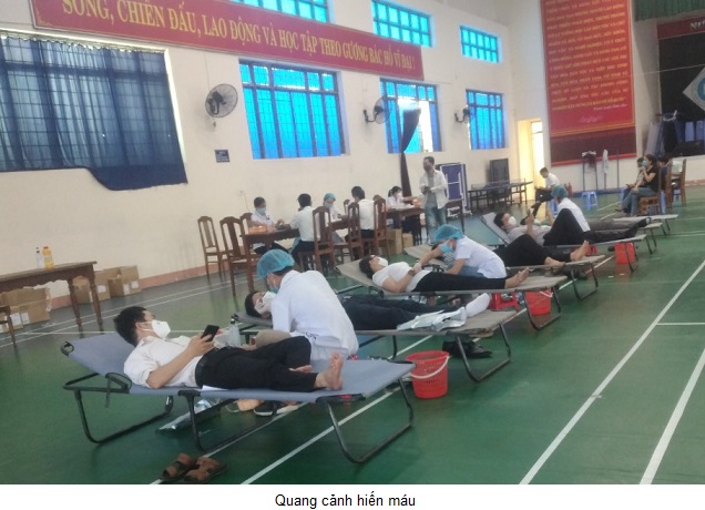 Đoàn viên công đoàn Sở Tài nguyên và Môi trường tỉnh Quảng Nam tham gia hiến máu tình nguyện năm 2021